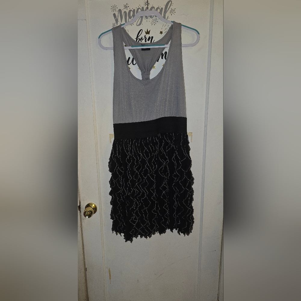 ✨️VINTAGE✨️Torrid Gray and Black Racerback Dress With Ruffle Skirt Size 1